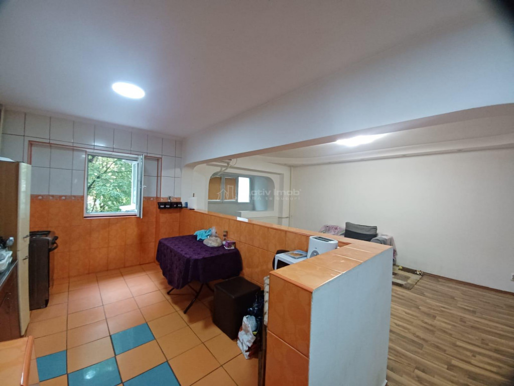 4 Camere Drumul Taberei- Favorit