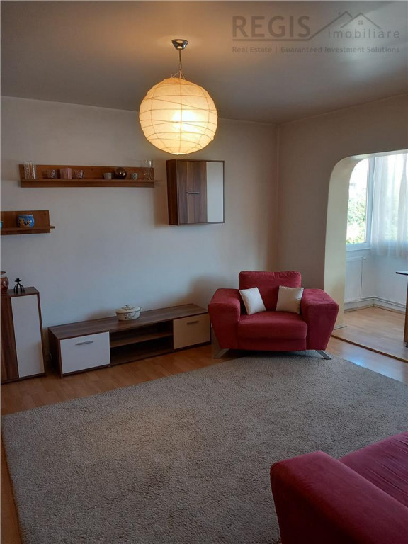 Apartament cu 2 camere, zona Racadau