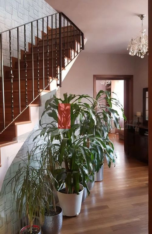 O vilă cu suflet, în inima unei oaze urbane, D+P+2-190 ...