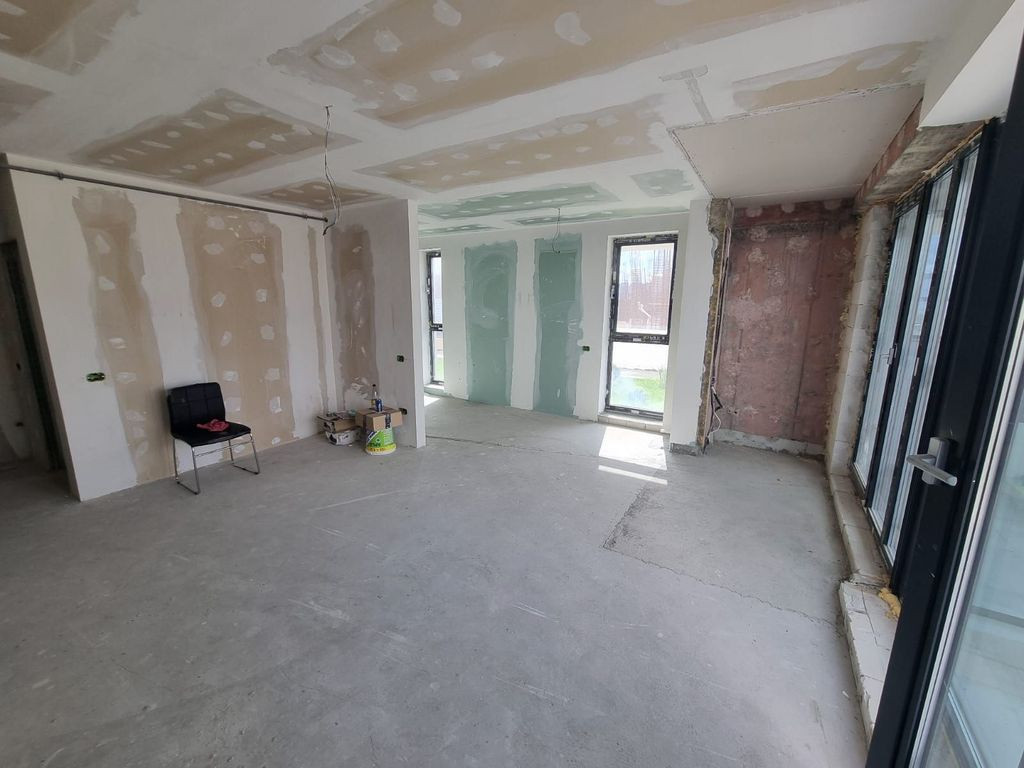 Tomis nord Euromaterna-apartament 3 camere decomandat cu ...