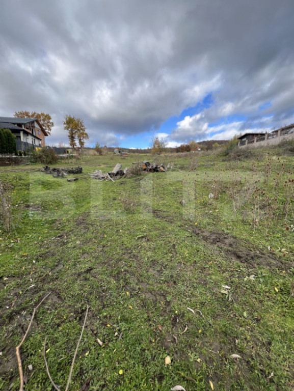 Parcela ideală de 10,5/20/30 ari – spațiu, liniște și