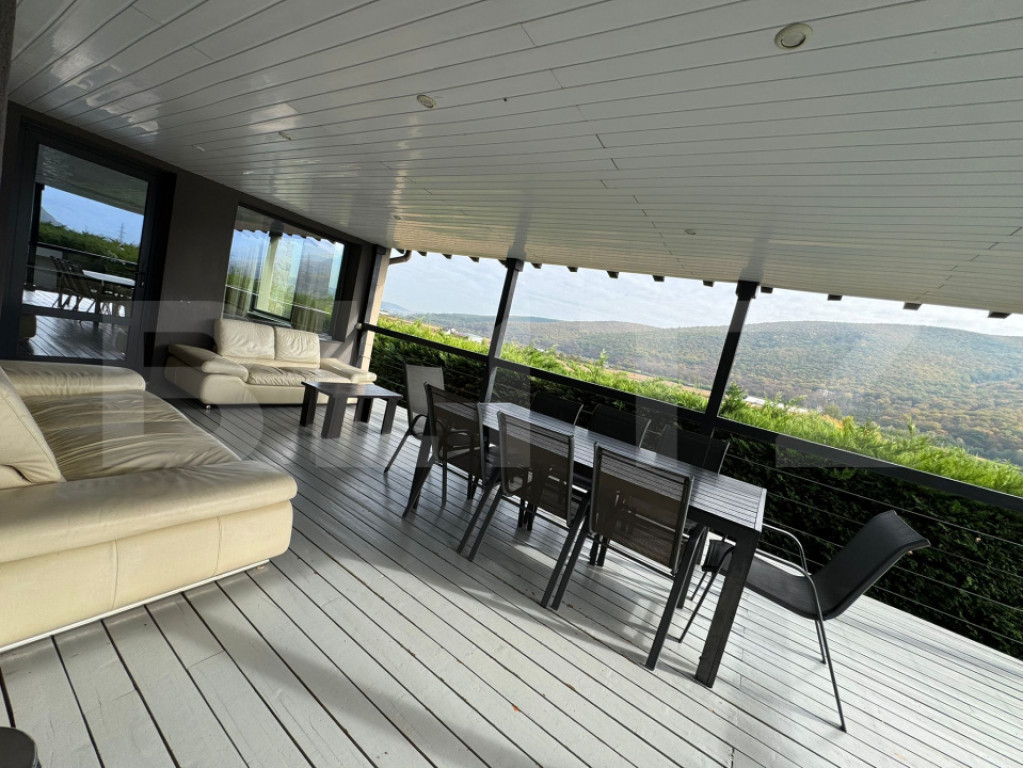 Reședință exclusivistă, Sard, Alba Iulia. Locuință sau