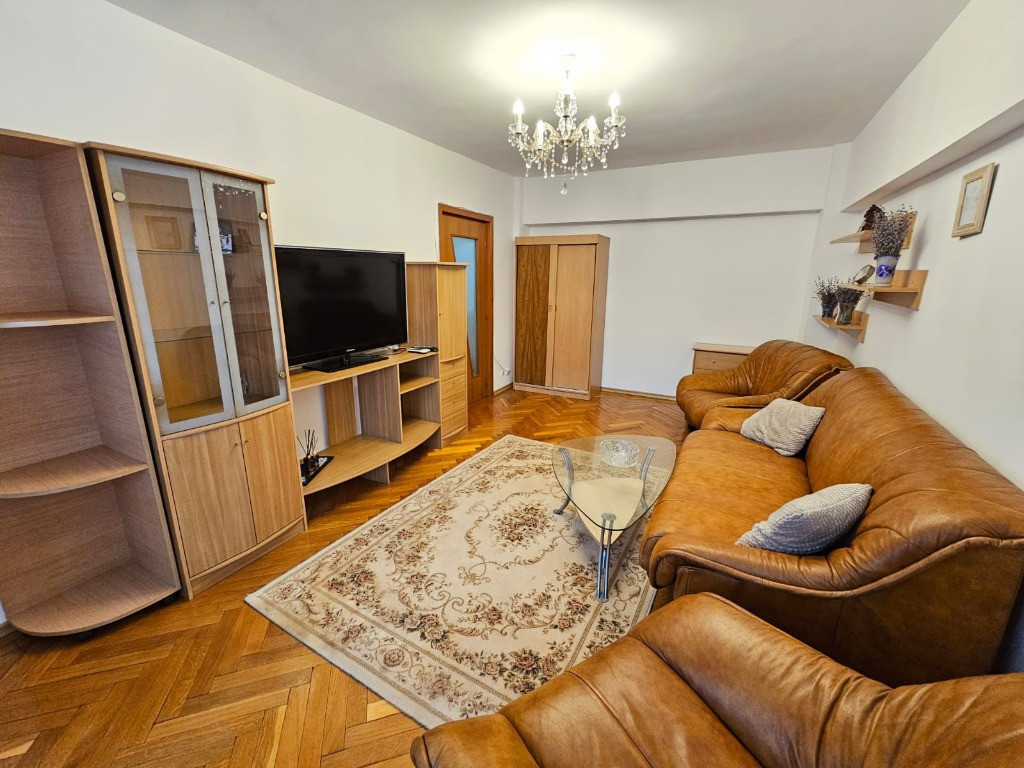 Apartament 2 camere Stefan cel Mare