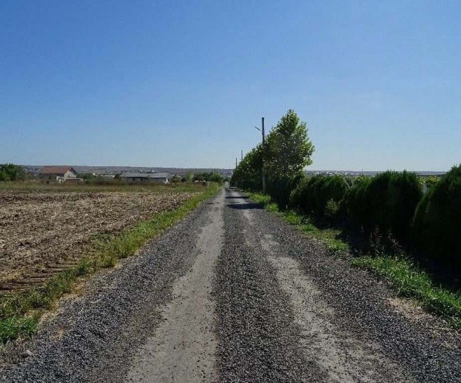 Teren intravilan Valu lui Traian, cota parte 3/48 ; ID: R...