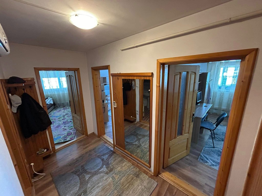 APARTAMENT 70MP = 3 camere str 1848