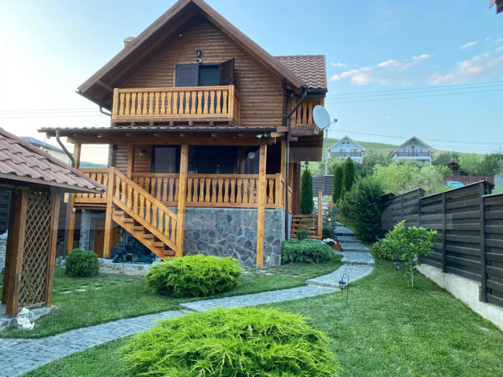 Cabana deosebita in Campenesti - un refugiu modern cu privel