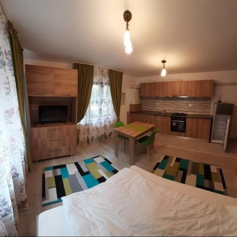 Ap 1 camera, Nicolina, parter