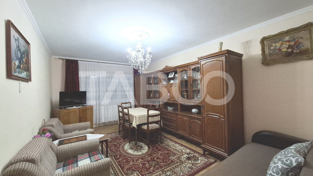 Apartament 2 camere decomandat 62 mp zona Central (Dioda) Si