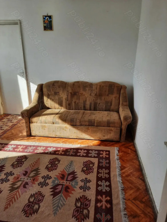 Apartament cu 2 camere, 40 mp, zona Cuza Voda