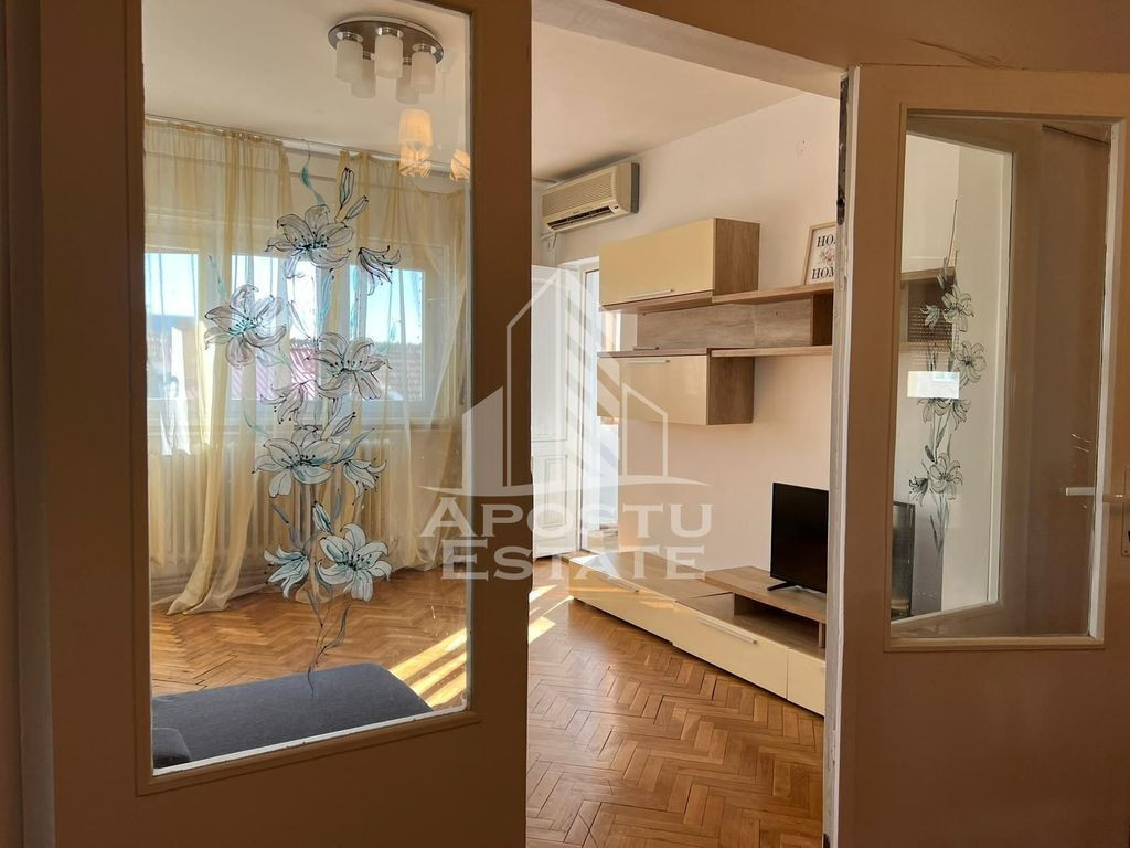 Apartament cu 4 camere, 2 bai în Piața Unirii, Timișoara