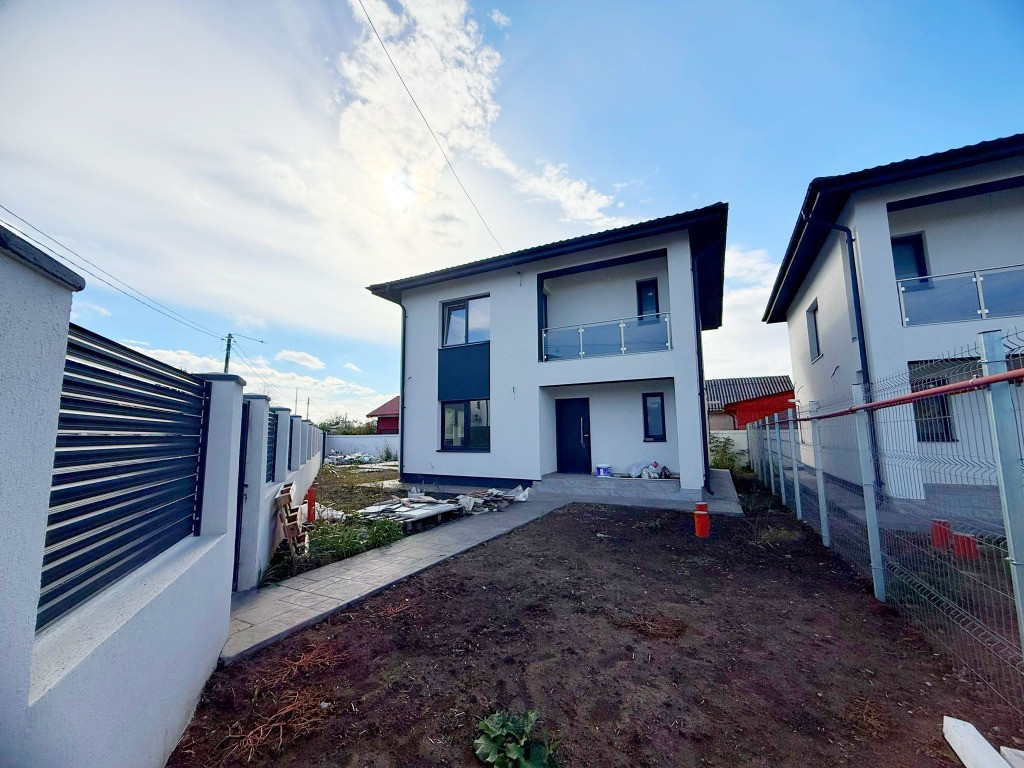 Vila Individuala / 4 Camere / 2 Bai / Teren 335 mp