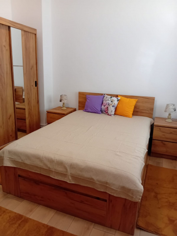Apartament 2 camere recent renovat, 54 mp, situat la parter