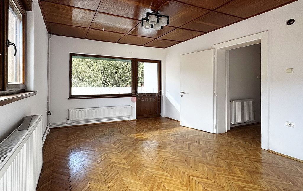 Casa cu doua apartamente Craiter