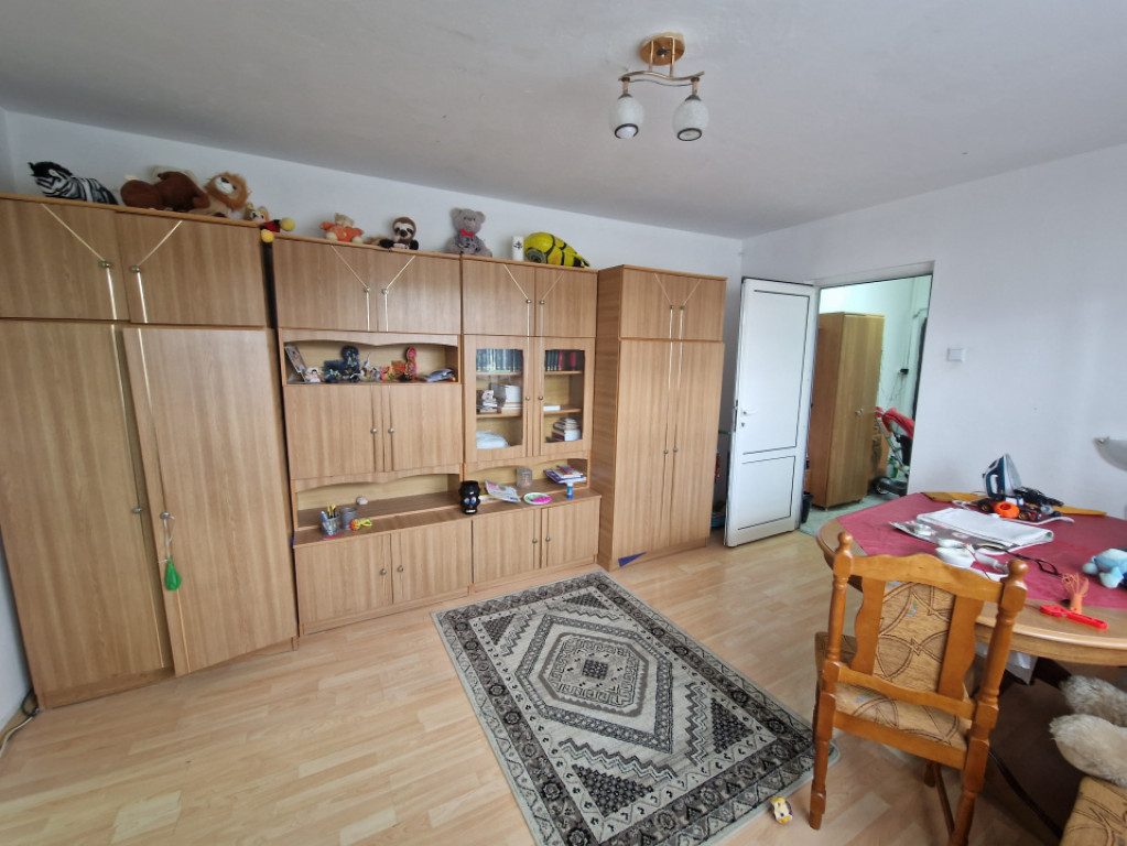 Apartament 2 camere, 48 mp, zona Albina