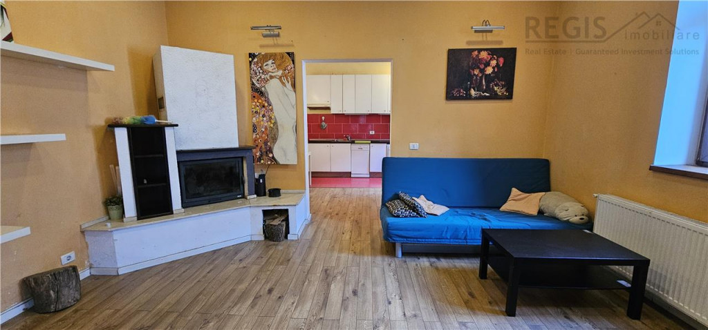 Casa 2 camere si semineu | Centru