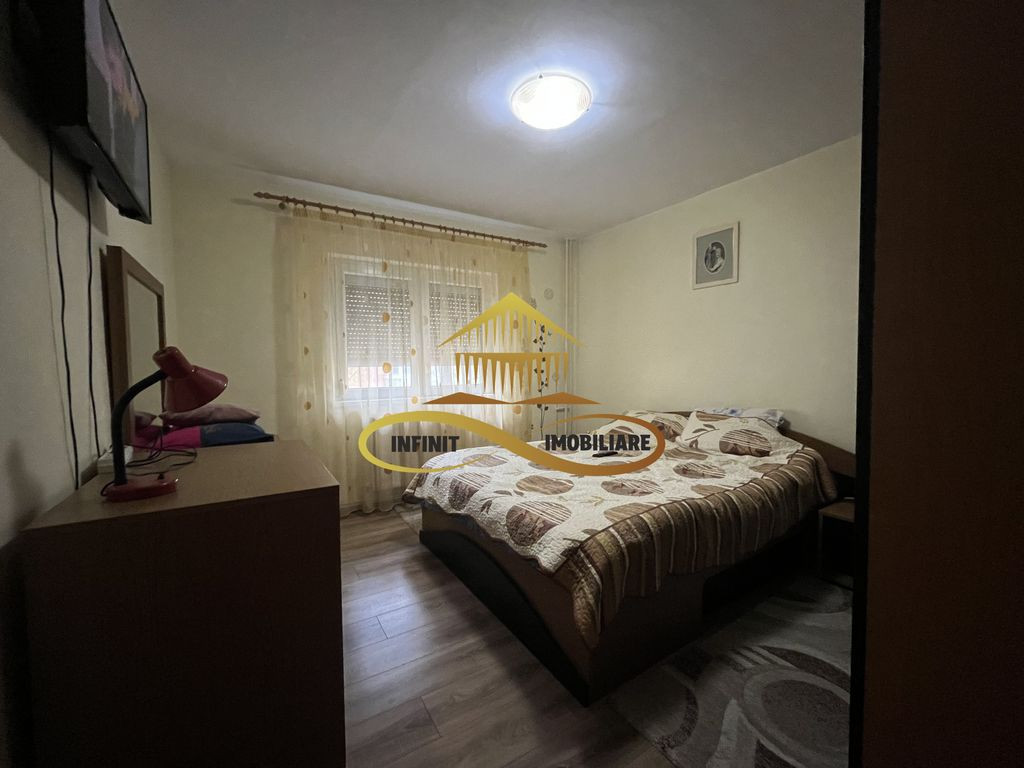 Inchiriez apartament 3 camere decomandate, Martir Horia, ...