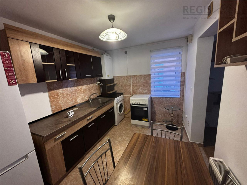 Apartament cu 2 camere, zona Centru Civic