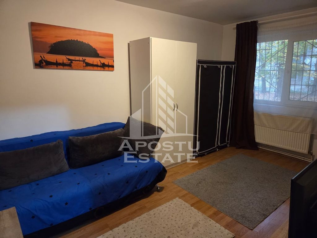 Garsoniera cu bucatarie separat ,zona Dacia