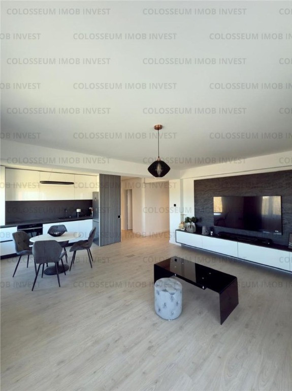 Apartament 4 camere, decomandat - zona Bartolomeu