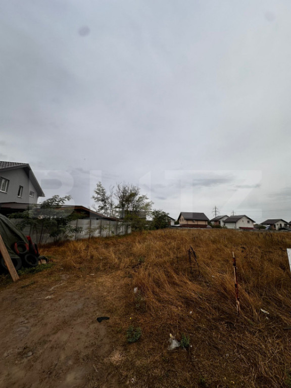 Casă / Vilă str. Ana Ipatescu S+P+1 , 5 camere , teren ...
