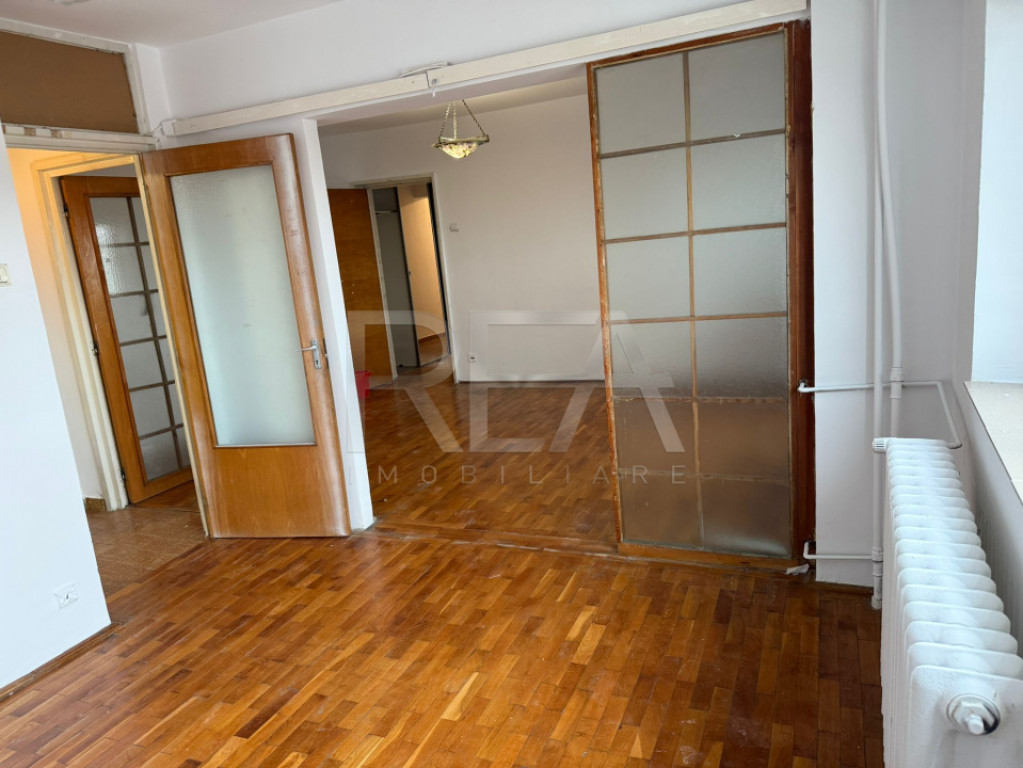 3 camere, et 9/10, bloc din 1984, anvelopat-Titulescu/Banu M