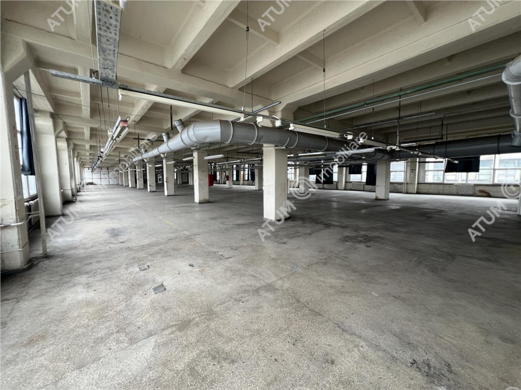 Hala industriala compartimentata in 5 spatii situat in zona