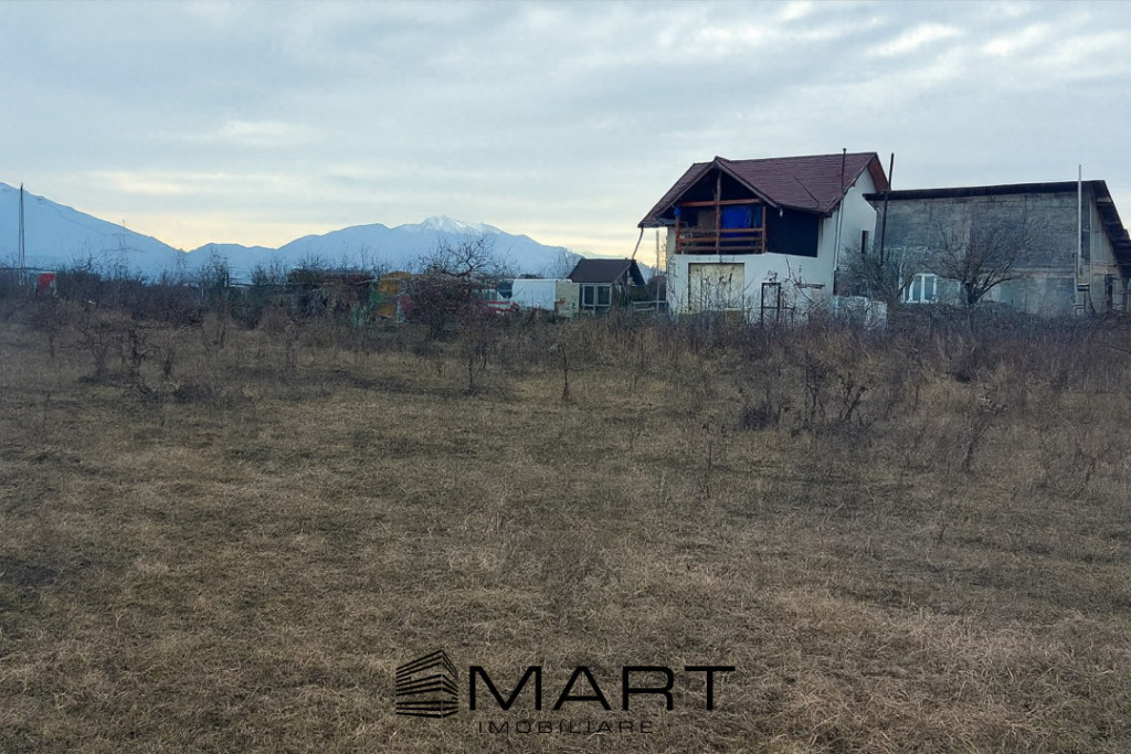 Teren intravilan de vânzare în Sânpetru – 500 mp, utili