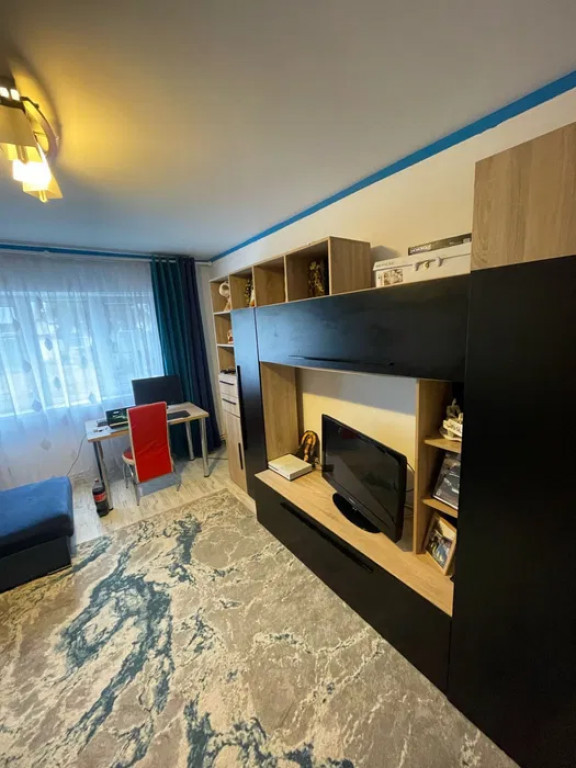 Apartament cu 3 Camere Decomandate-Parter Zona Burdujeni-Cuza Voda 2