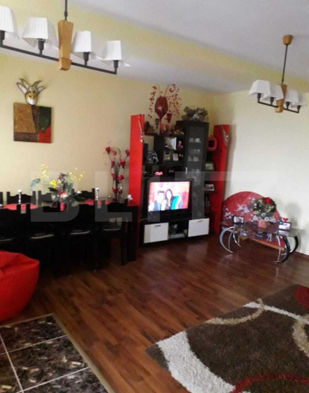 Vila 4 camere, 150 mp, zona Bucium