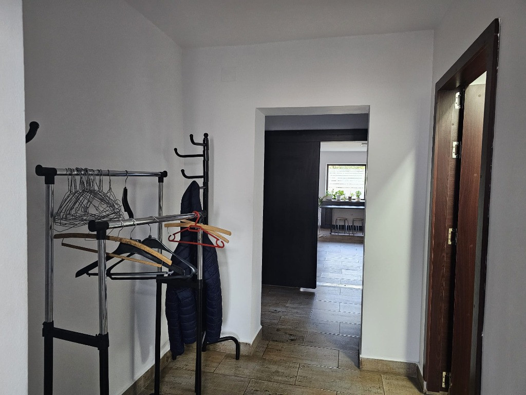 300mp CUG-Valea Adanca, Iasi, Spatiu de inchiriat