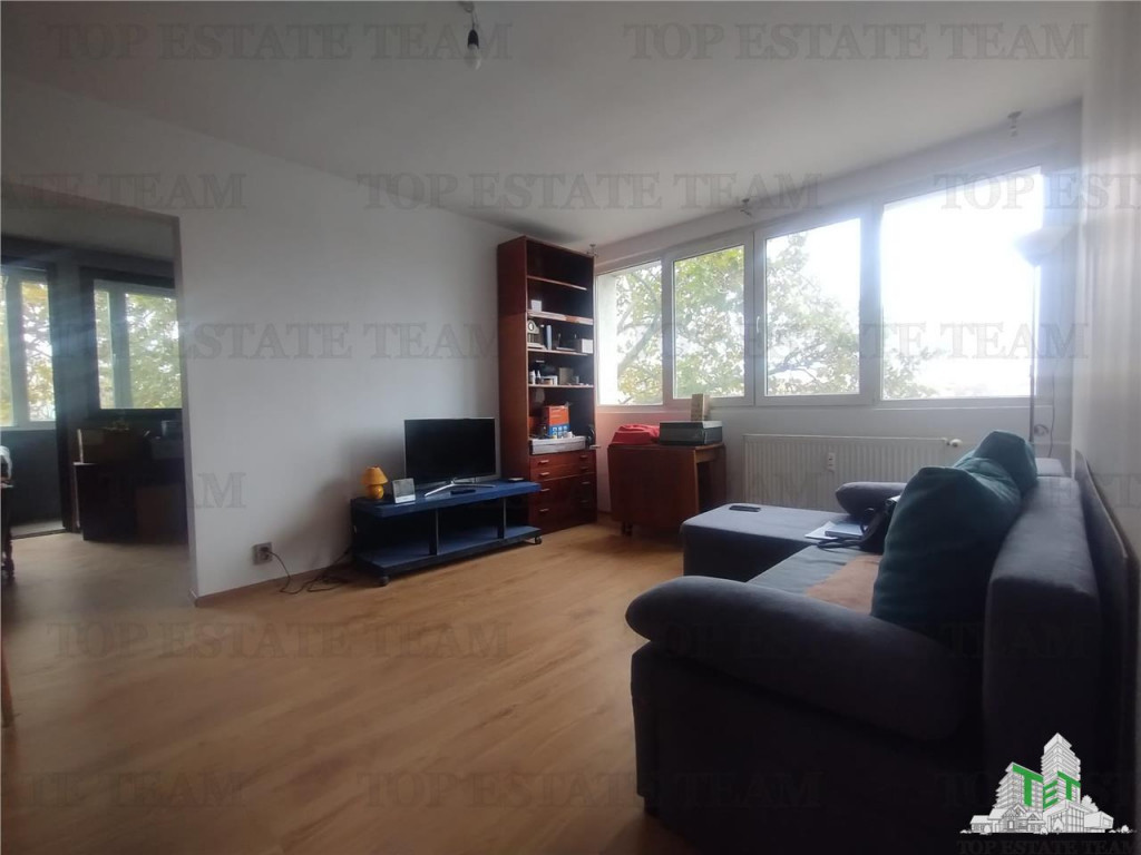 Reducere! Apartament 3 camere zona excelenta, parc si metrou