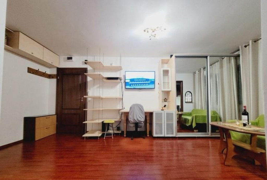 Tineretului etaj 4 semidecomandat