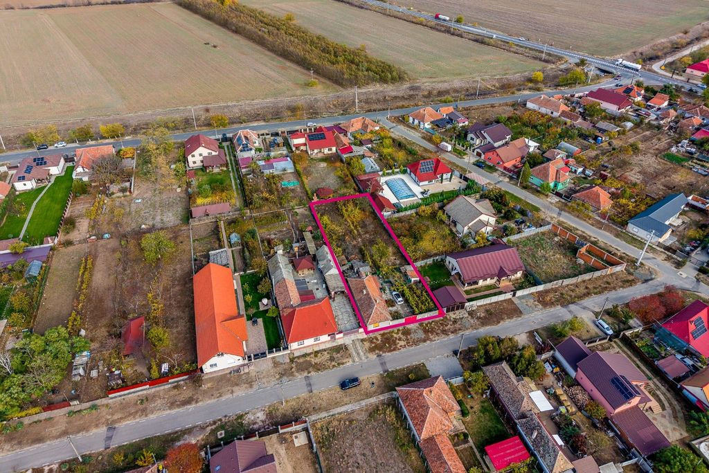 REZERVAT Casa cu teren generos in Zimandcuz Comision 0%