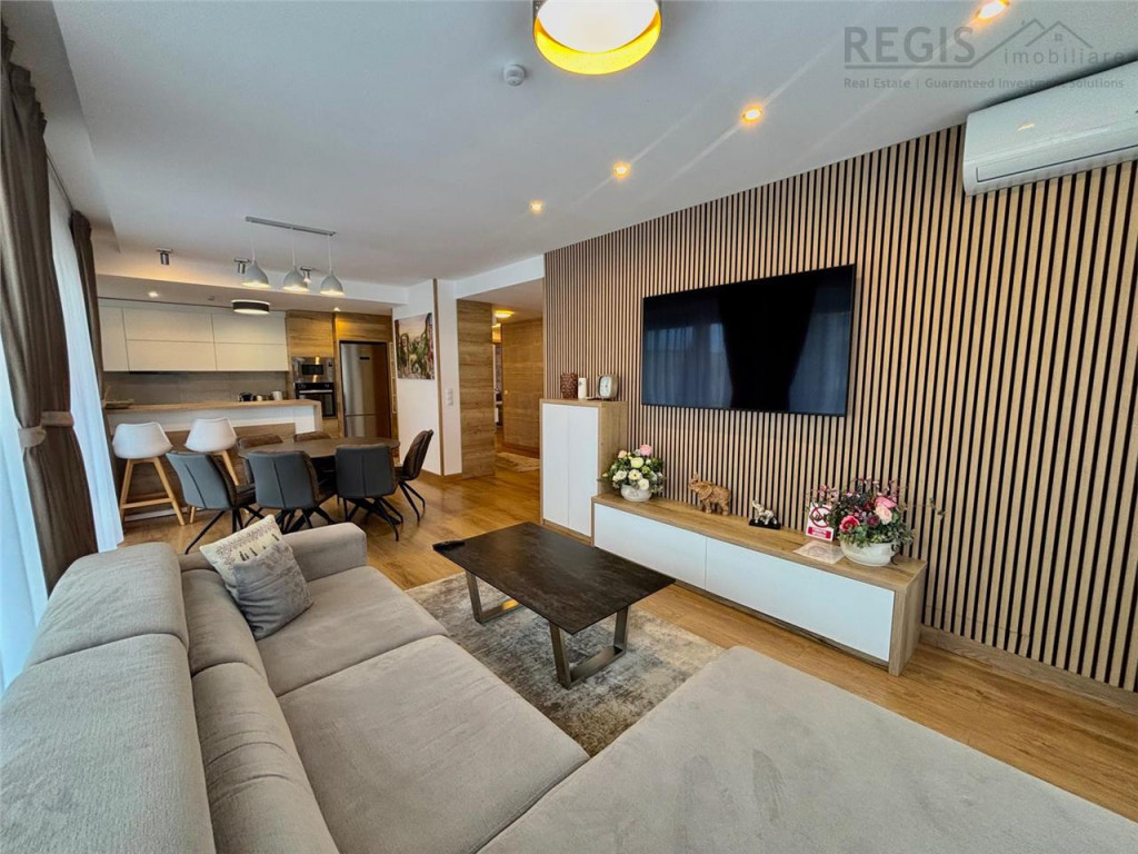 Penthouse Exclusivist Kasper Tractorul