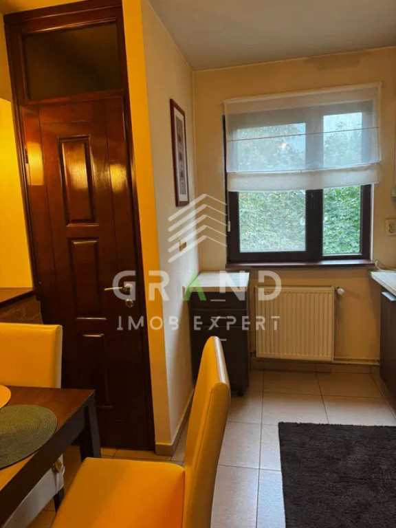 Chirie:Apartament 3 camere decomandat, Str. Azuga, Cluj, eta