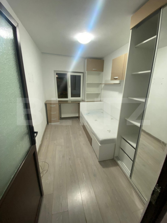 Apartament 3 camere, 65 mp, zona Micro 4