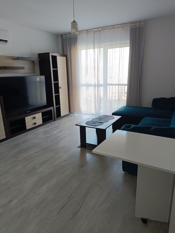 Apartament zona C.Moldovei et 2