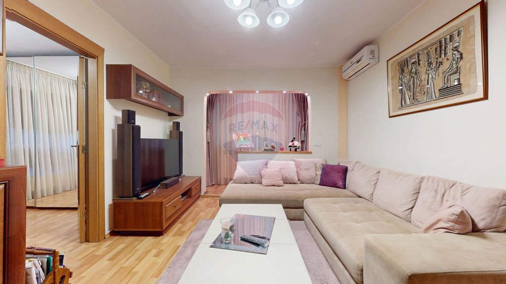 Apartament cu 3 camere de închiriat în zona Astra