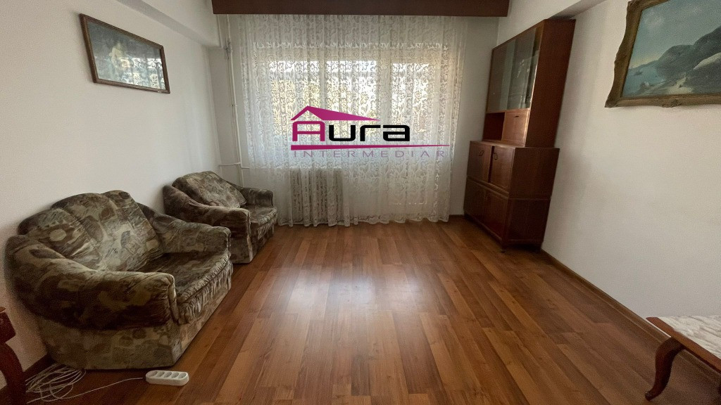 Inchiriez apartament 2 camere zona Ultracentrala