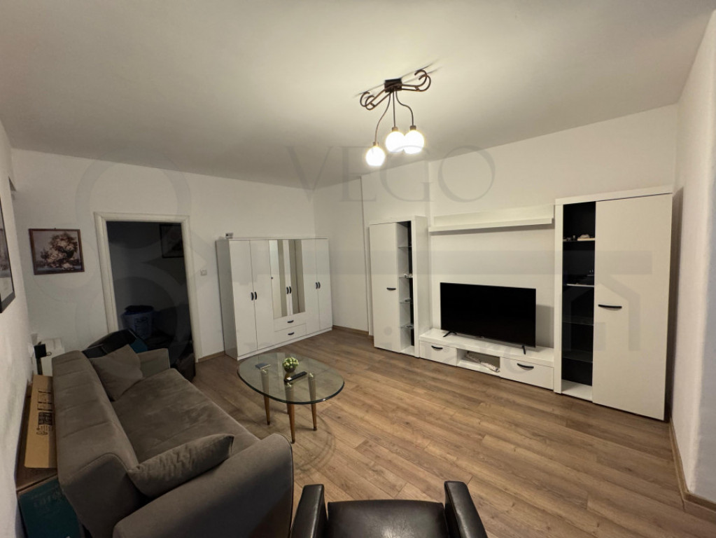 Apartament cu 2 camere, parcare, 50 mp, pe strada Horea