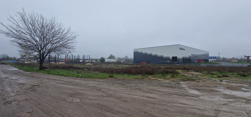 Teren ideal constructie hala.