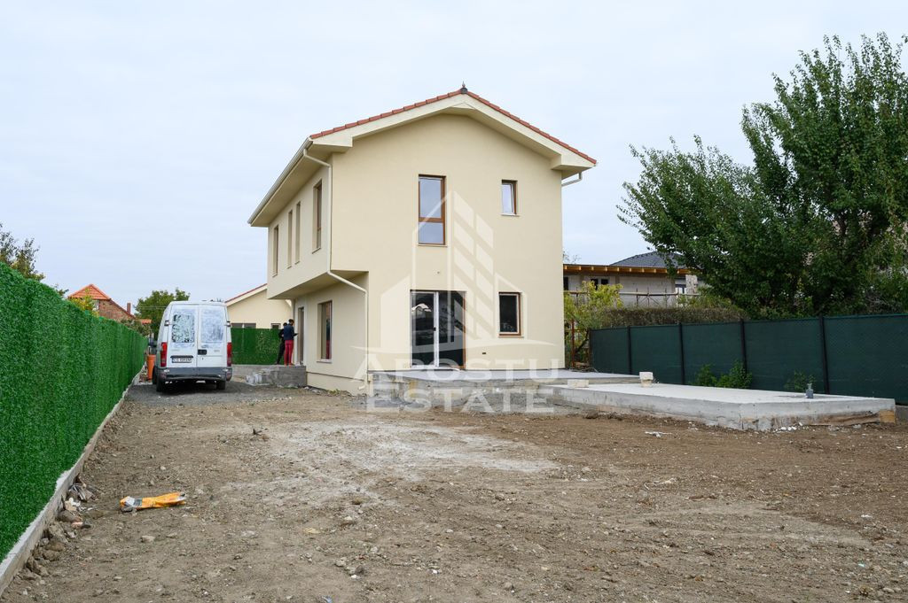 Casa individuala vatra satului Sacalaz