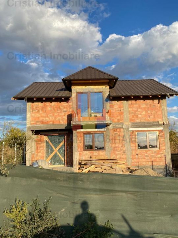 Vila P M 142mp utili LA ROSU teren 386 mp Cazasu