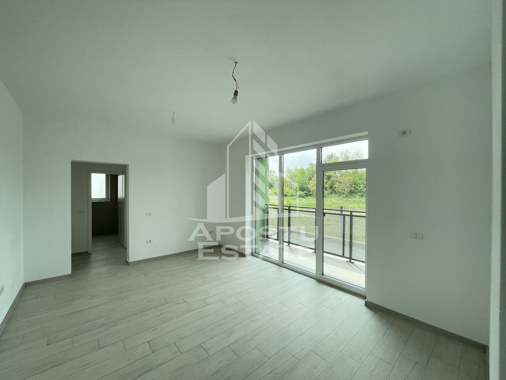 Spatiu comercial, 51 mp, Zona Planetelor