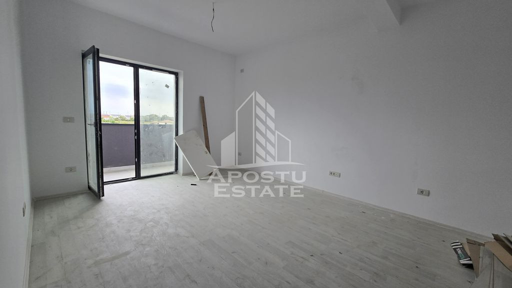 Apartament cu 2 camere, bucatarie inchisa, bloc nou, Cale...