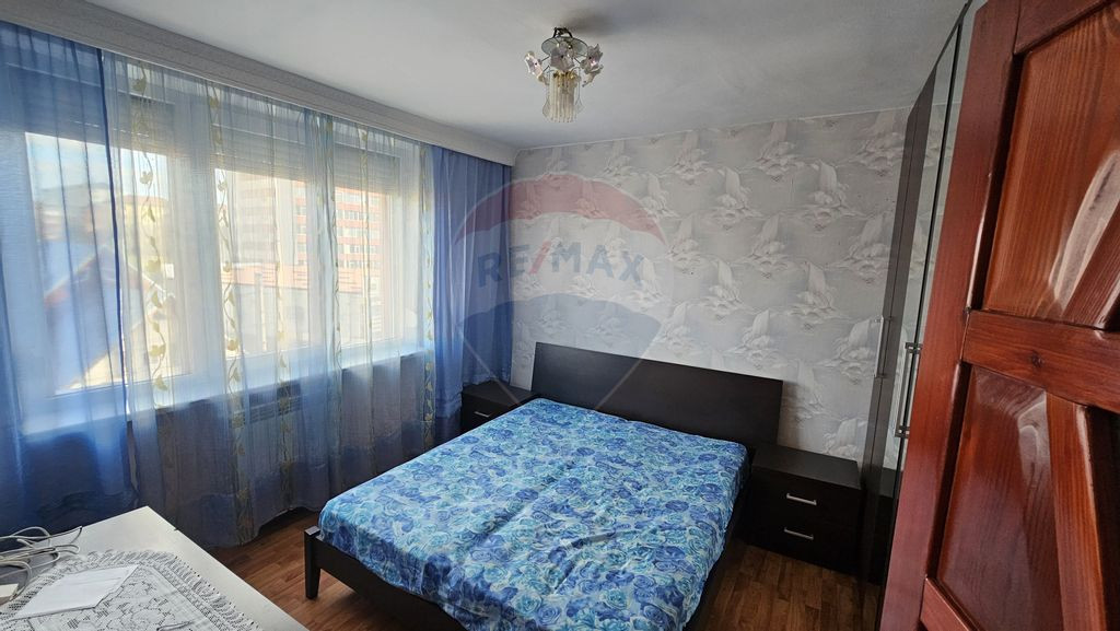 Apartament 3 camere de vânzare – Zona 1 Decembrie, Pia...