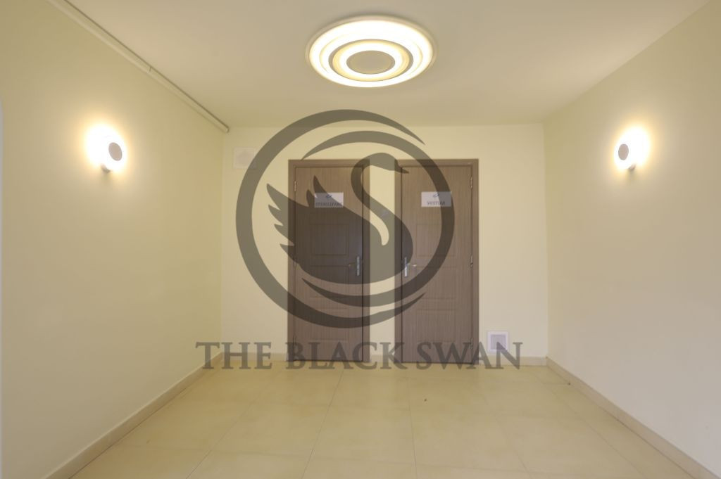 Casa de vanzare 12 camere | 2 constructii - Business, Rez...