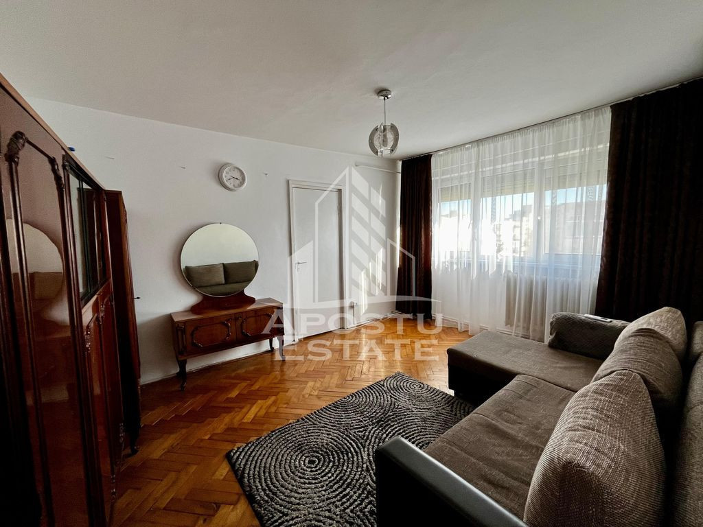 Apartament 2 camere,etaj 4,zona Sagului