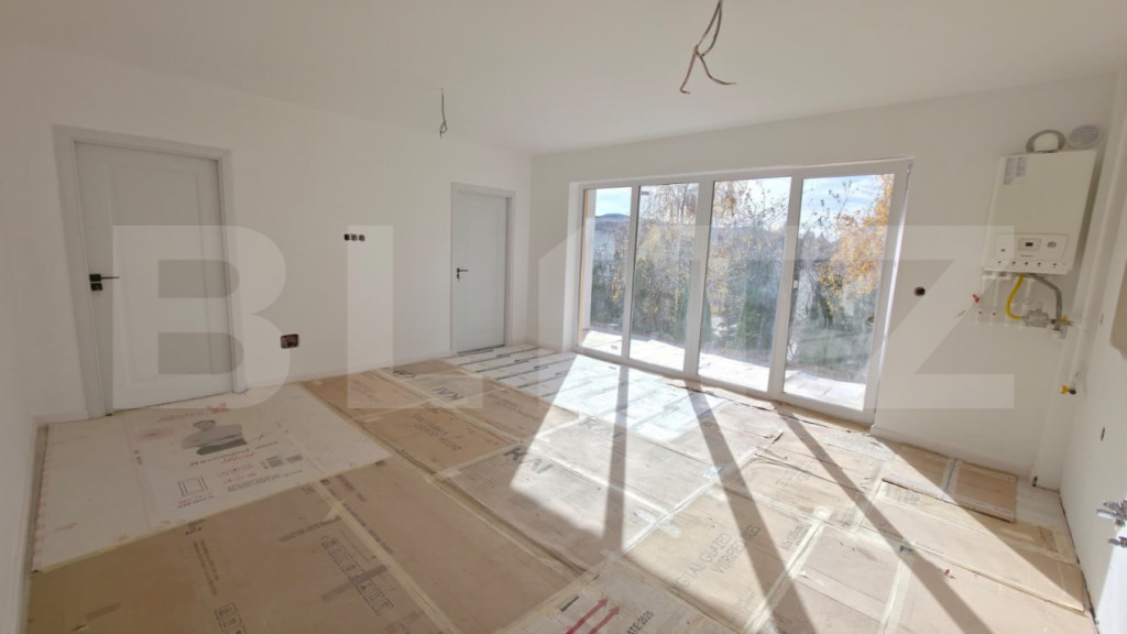 Apartament cu 3 camere, 1 bai, decomandat Calea Moldovei, s