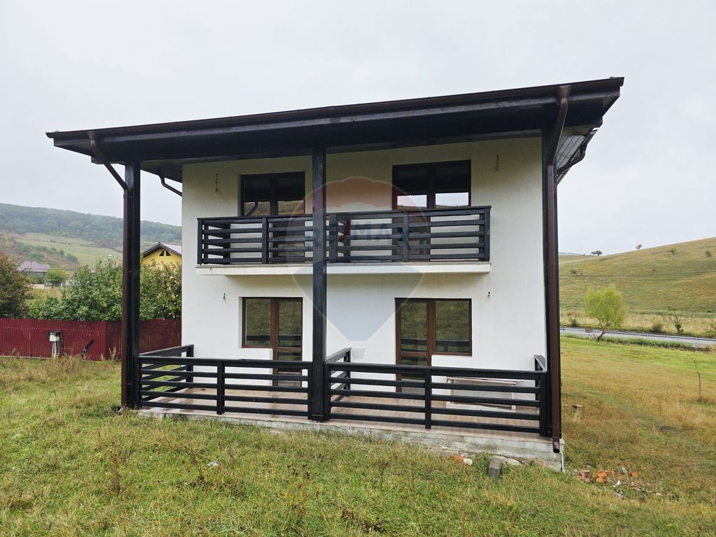 Casa si teren zona Balaurul